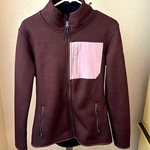 Ascend excellent condition jacket size M